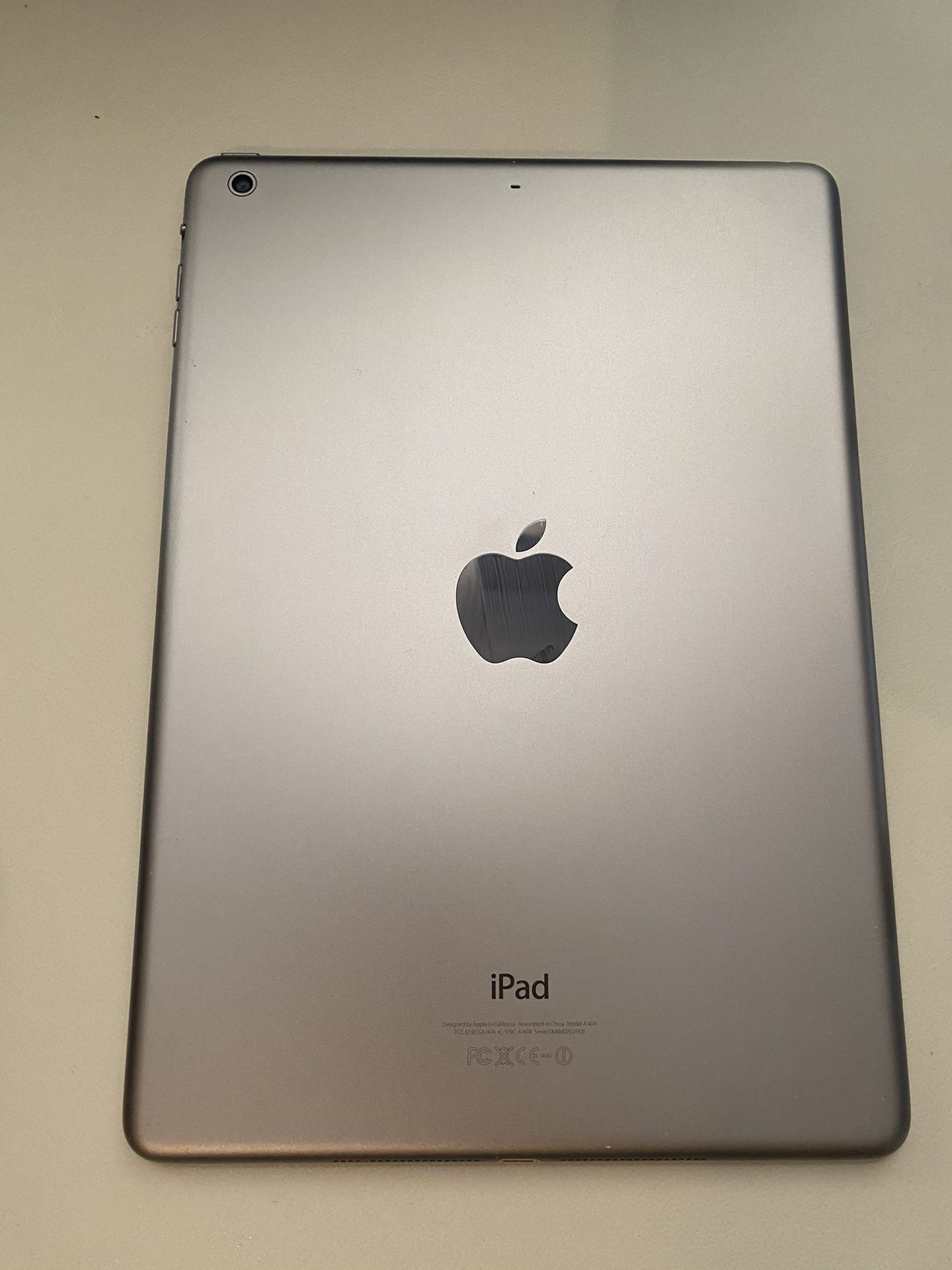  2018 Apple iPad Wi Fi 32 GB Space Gray (6th Generation