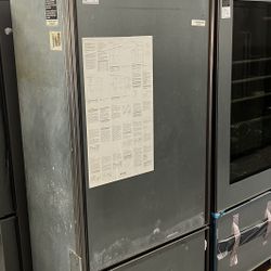 Panel Ready Subzero 30” Bottom Freezer Built In Fridge 