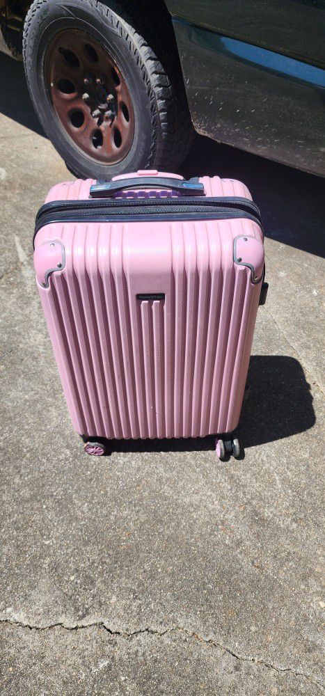 Hard Suitcase 