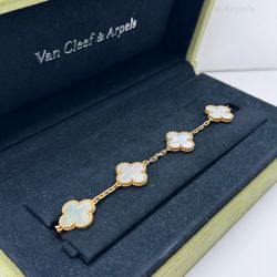 Van Cleef & Arpels Vintage Alhambra bracelet