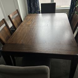 Dining room table set