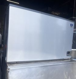 ICE 🧊 MACHINE