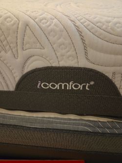 Serta queen size iComfort  mattress