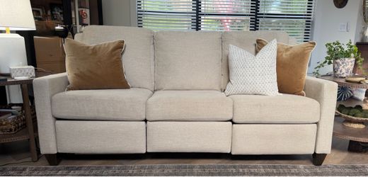 Bassett Magnificent Motion Power Reclining Sofa