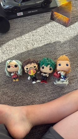 Group of my hero, academia figures