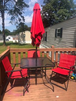 Outdoor Patio Table Set with Umbrella