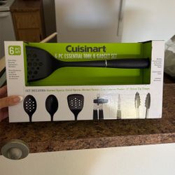 Cuisinart Essential Took And Gadget Set