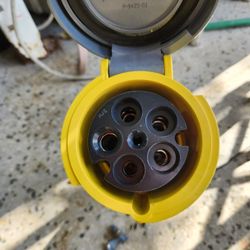 po2889-003 hubbell 5pin female plug 100amp 