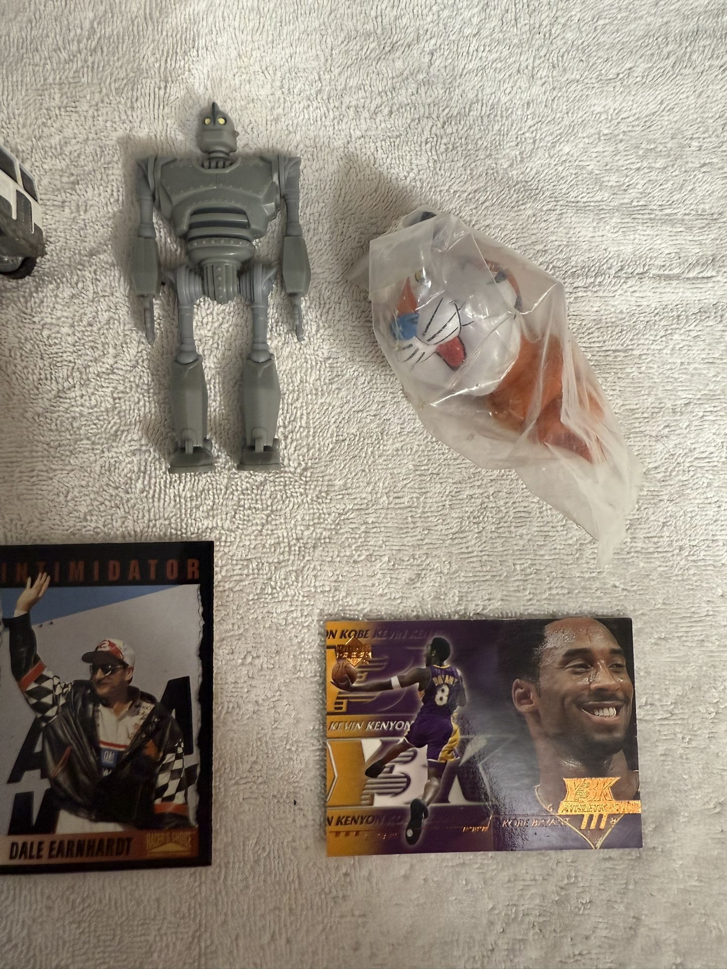 Mixed Collectibles Kobe Bryant, Shaquille O’neal, Dale Earnhardt
