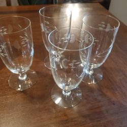 4 Drinking  Glasses  Princes House  Perfect Condition  Vasos