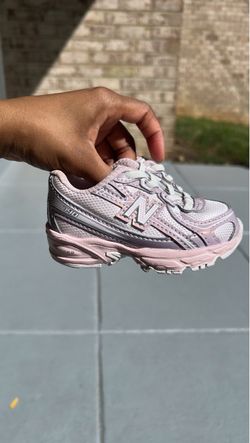 New Balance Toddler Sneaker Pink