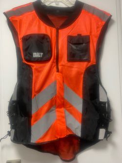 Men’s work vest