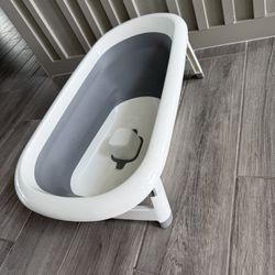 OXO Tot Convertible infant bathtub , Gray , BPA-Free plastic