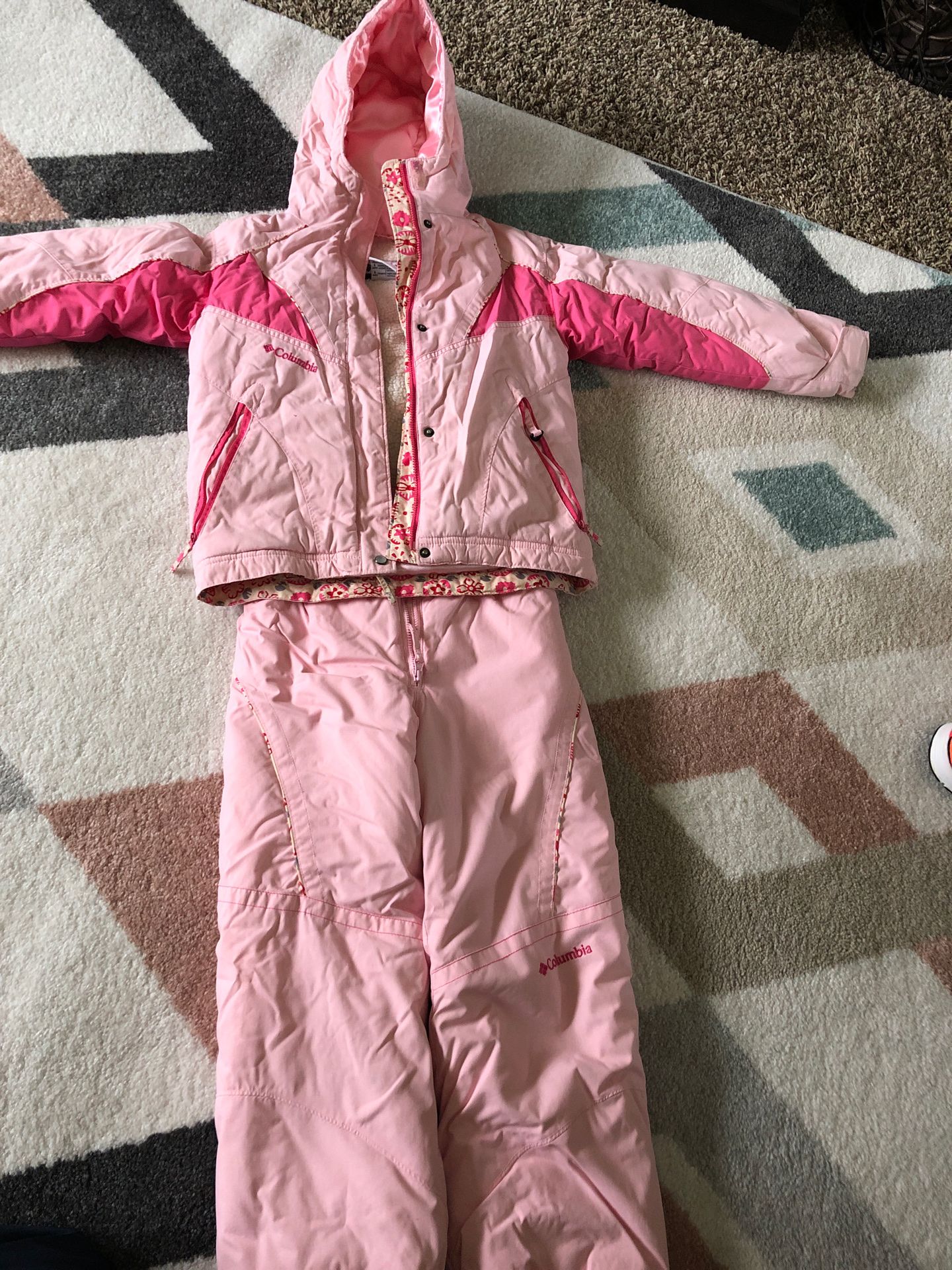 Columbia first size 6/6x snow suit. Coat and pants