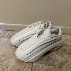 Men's Adidas Mad IIInfinity 003 Basketball Shoes / White Grey / IH2811 / Sz 10/10.5