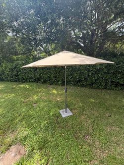 10’ Solar LED Umbrella Sunvilla