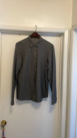 Lululemon shirt size medium