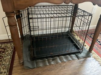 Free dog kennel (Not in the best shape)