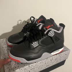 Jordan 4s