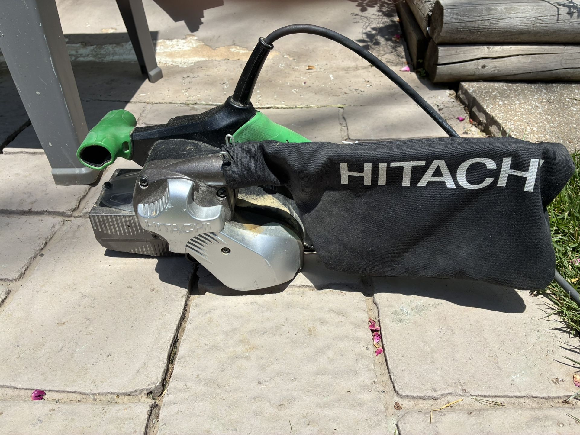 Hitachi 3" Belt Sander; Variable Speed ; SB 8V2