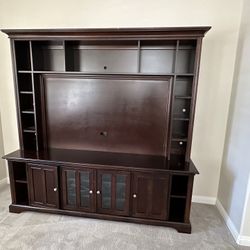 Stanley Furniture Entertainment Console