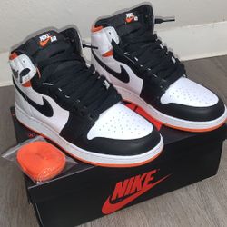 Jordan 1 ‘Electro Orange’ 7y