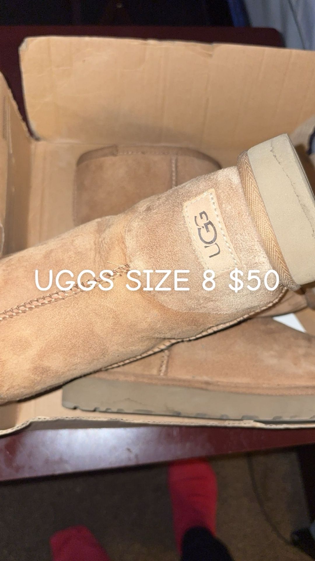 Women’s Uggs Size 8
