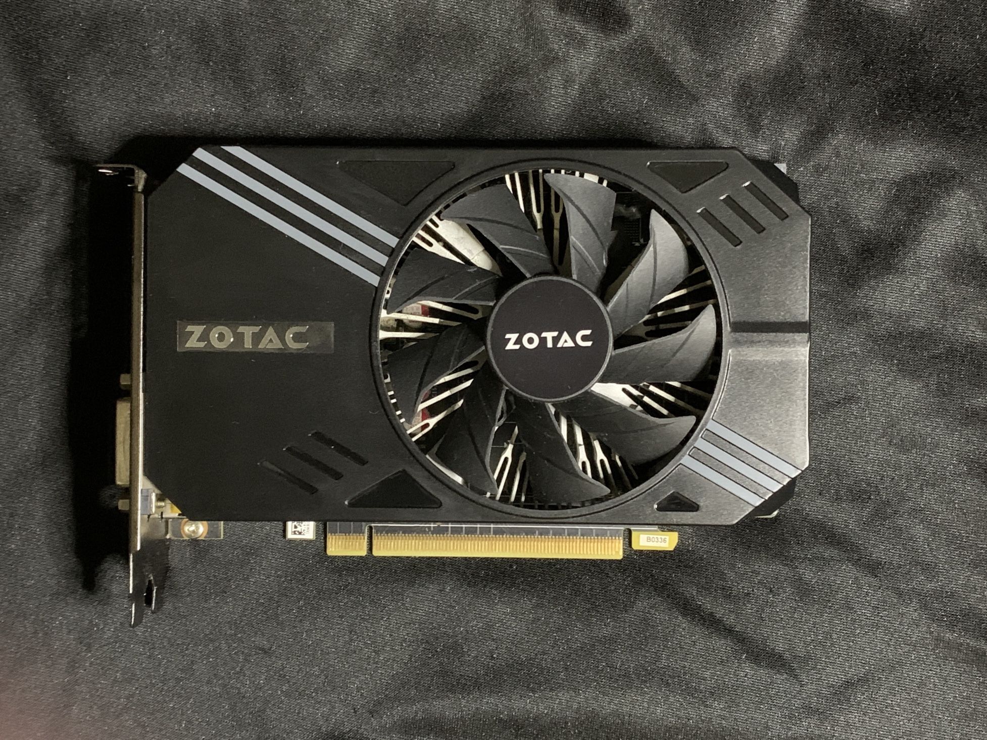 ZOTAC GeForce GTX 1060 Mini Graphic Card 6GB Great condition!