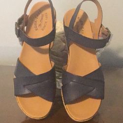 Kork-Ease Brand Navy Sandal’s Size10 Kork wedge In Almost New Condition 