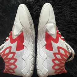 Mens 10.5  Mb1 Lo Basketball Sneakers Shoes