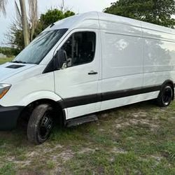 2017 Mercedes-Benz Sprinter Cargo