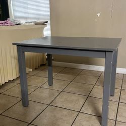 Small regular table gray