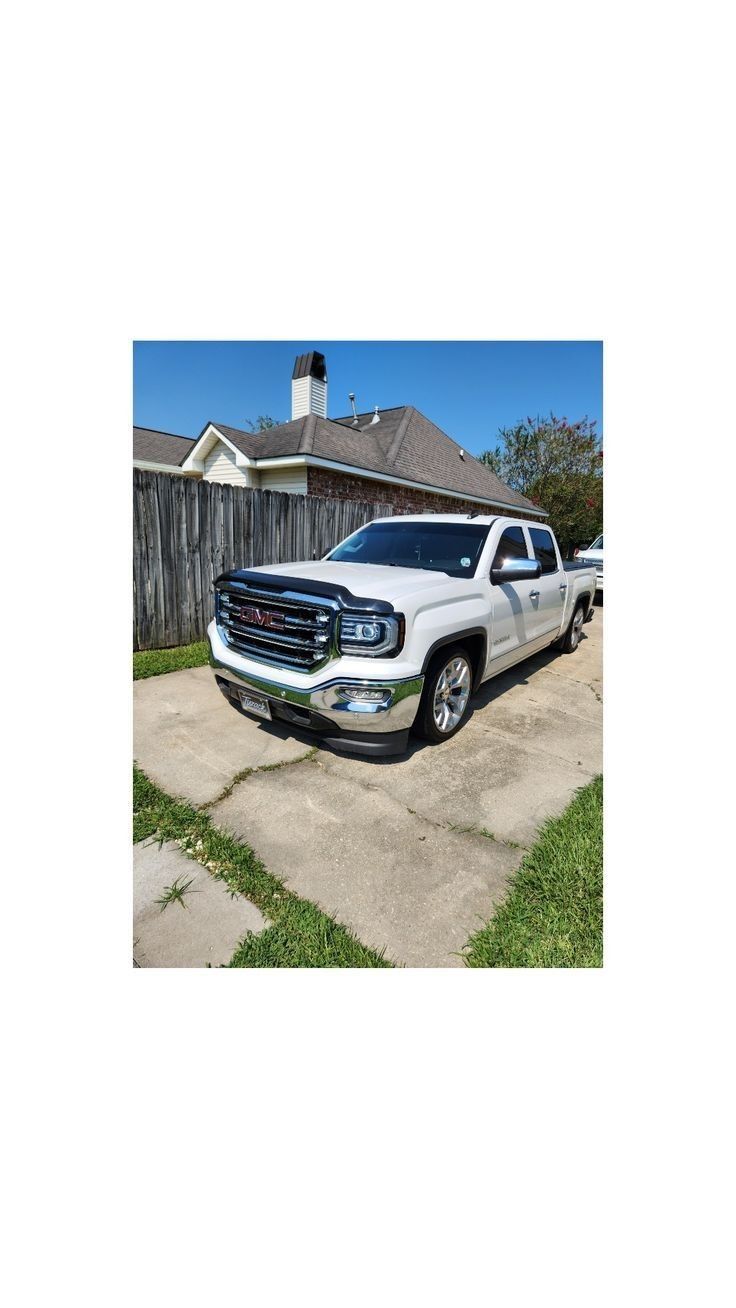 GMC GRILL ONLY 2018 Like Brand New