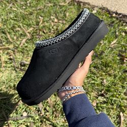 UGG Tasman Slipper “Black” Size 10 Men