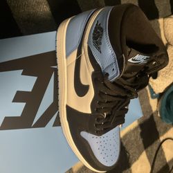 Jordan 1 Unc