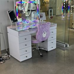 Vanity Sofa Loveseat 