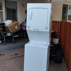 24 inch wide stackable