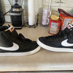 Nike Size 9.5