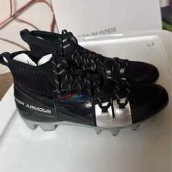 Brand New Under Armour  Football Cleats 7.5 Men’s 