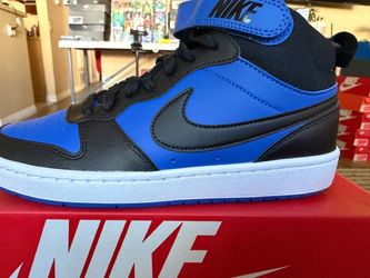 Nike Mid-Top Sneakers Blue and Black