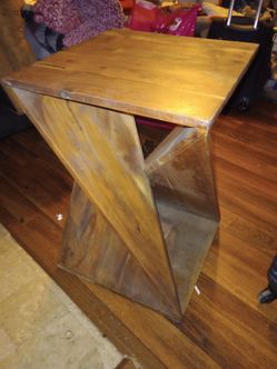Wooden Z-Shape Side Table