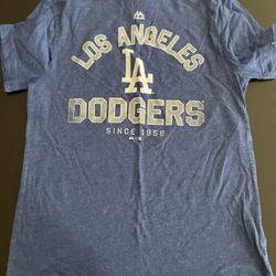 Dodgers shirt size small