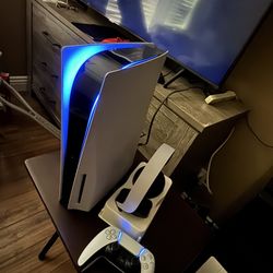 1TB Spider-Man 2 PS5 W/Pulse 3D Wireless Headset