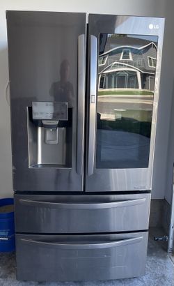 LG BRAND REFRIGERATOR TWO DOOR 27.6 Cu. Ft. CAPACITY 