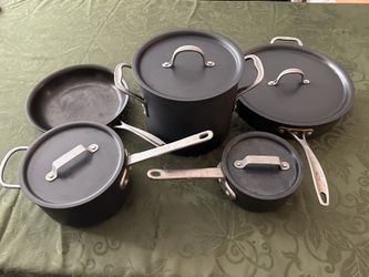 Calphalon Hard-Anodized Cookware Set – 5 Pans/Pots + 4 Lids