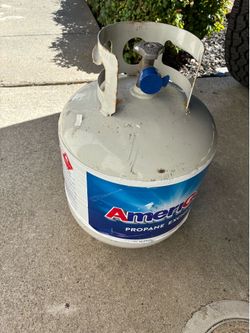 Full propane tank