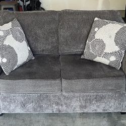 Couch/ Loveseat