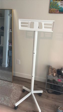 Tv base 30 dollars