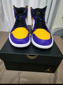Air Jordan 1 Mid