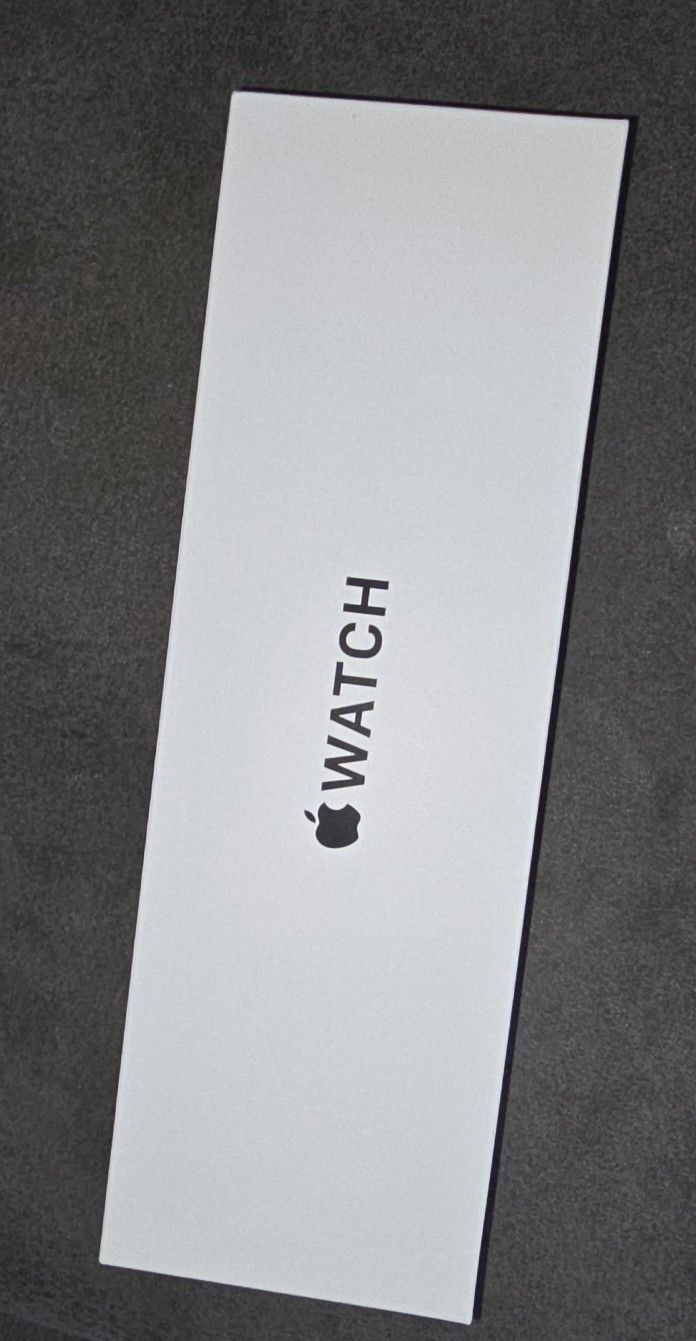 New Apple Watch SE